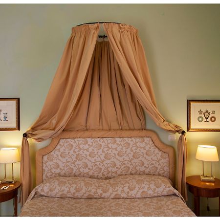 Palazzo Guiderocchi Hotel Ascoli Piceno Buitenkant foto