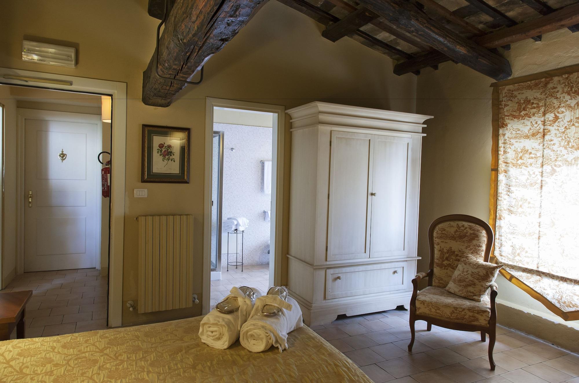 Palazzo Guiderocchi Hotel Ascoli Piceno Buitenkant foto