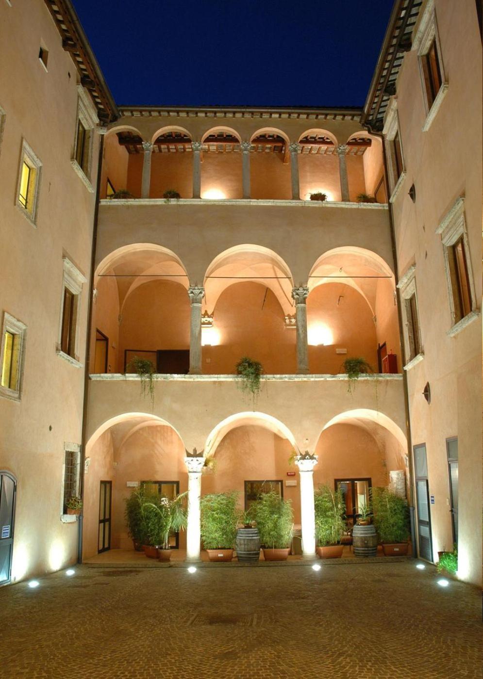 Palazzo Guiderocchi Hotel Ascoli Piceno Buitenkant foto