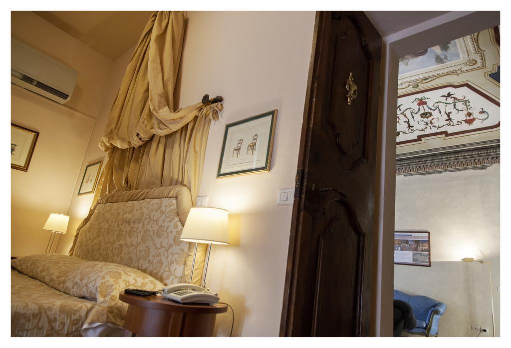 Palazzo Guiderocchi Hotel Ascoli Piceno Buitenkant foto